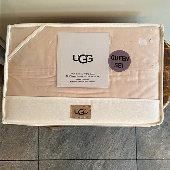 NWT UGG IONA Light Sand color Queen Sheet Set, 100% cotton, 300 thread count - Picture 4 of 4